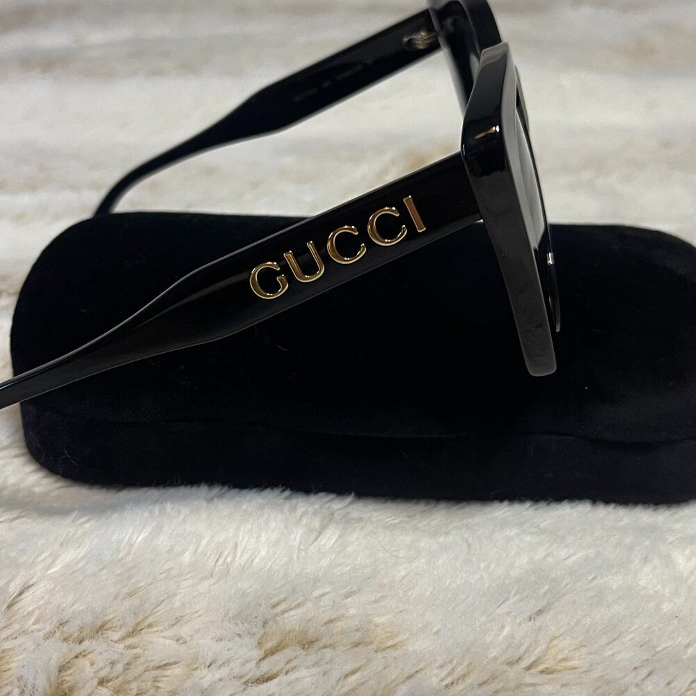 NEW Gucci Women’s Black & Gold GG1151s - 001 Sunglasses - Picture 6 of 8